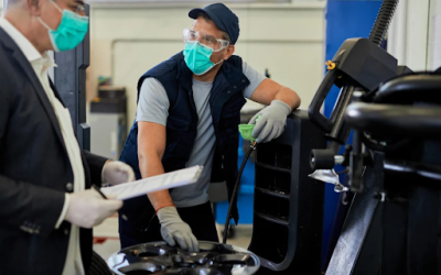 The Role of Ultrasonic Cleaning in Aerospace and Automotive Component Manufacturing